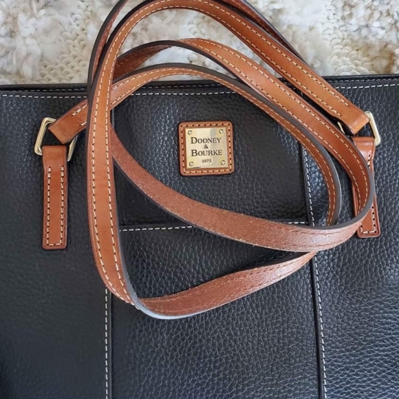 Designer Handbag - Picture 4 of 5